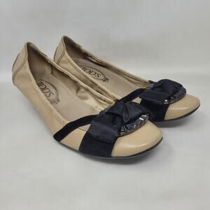 Tod's Heels EU37 US7 Beige Tan‎ Black Leather Suede Bow Studded Kitten Accent